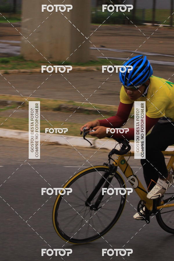 Buy your photos of the eventVSERIES Duathlon & Running on Fotop