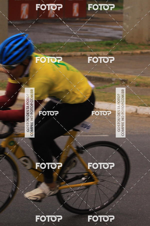 Buy your photos of the eventVSERIES Duathlon & Running on Fotop