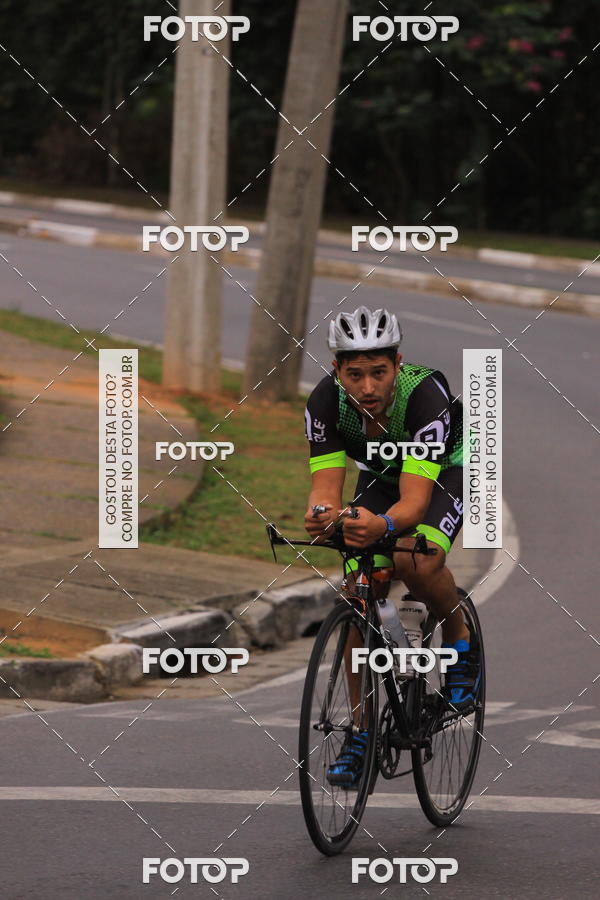 Buy your photos of the eventVSERIES Duathlon & Running on Fotop