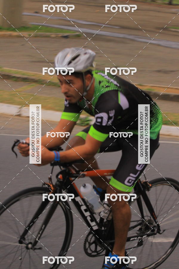 Buy your photos of the eventVSERIES Duathlon & Running on Fotop