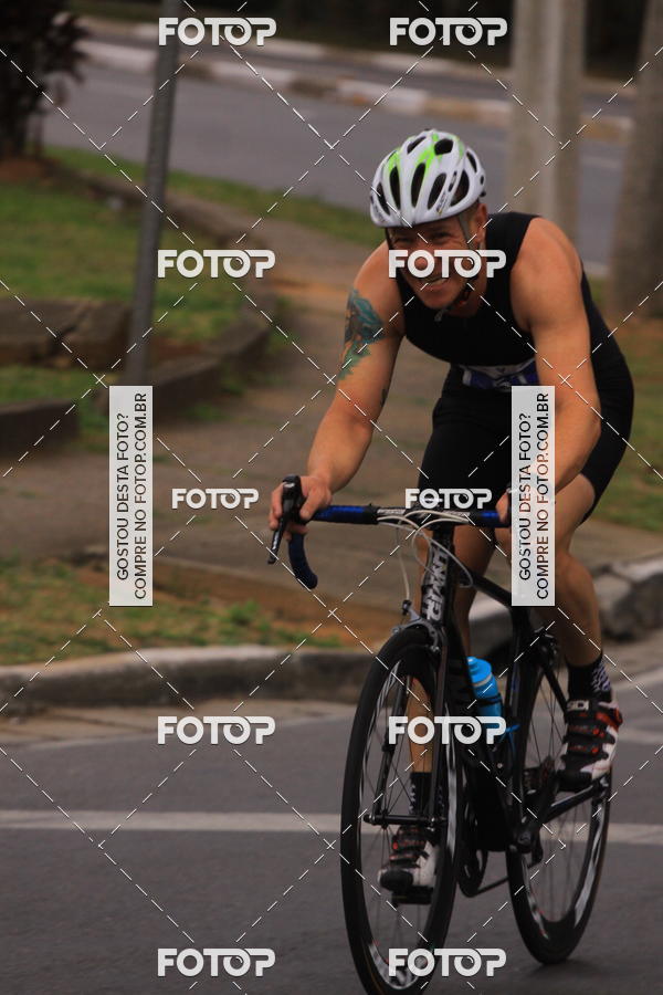 Buy your photos of the eventVSERIES Duathlon & Running on Fotop
