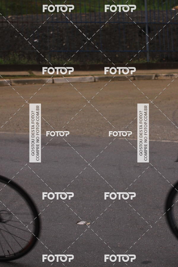 Buy your photos of the eventVSERIES Duathlon & Running on Fotop