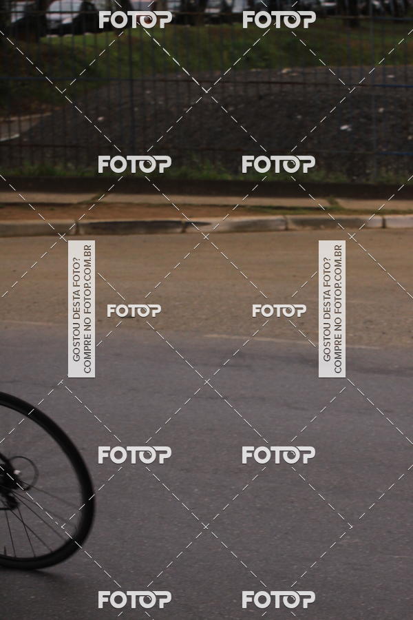 Buy your photos of the eventVSERIES Duathlon & Running on Fotop