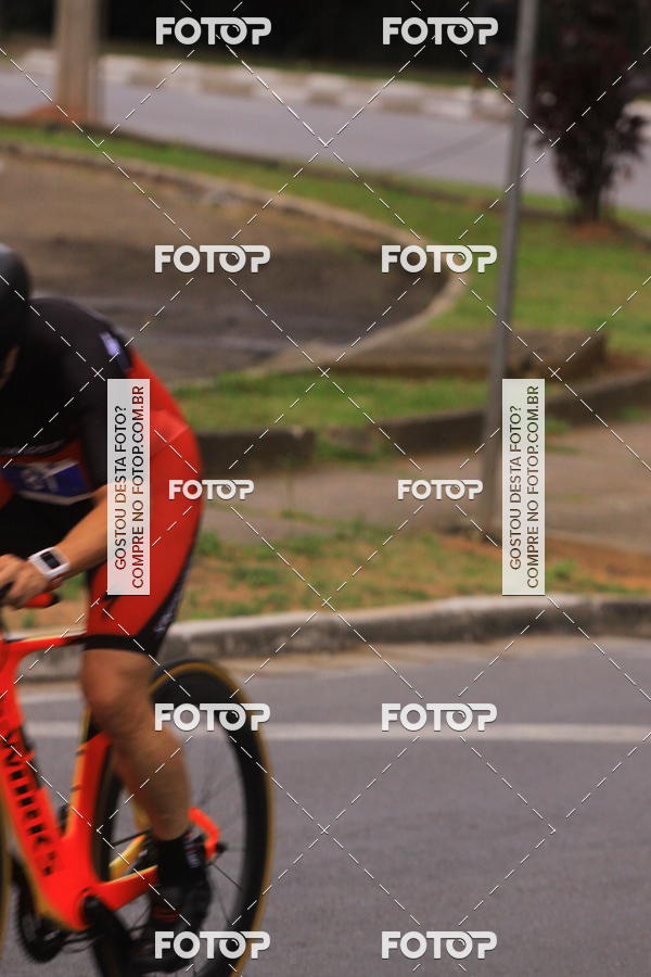 Buy your photos of the eventVSERIES Duathlon & Running on Fotop