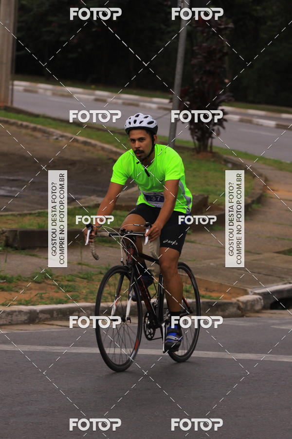 Buy your photos of the eventVSERIES Duathlon & Running on Fotop