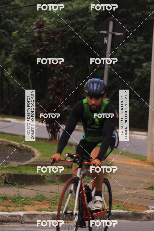 Buy your photos of the eventVSERIES Duathlon & Running on Fotop