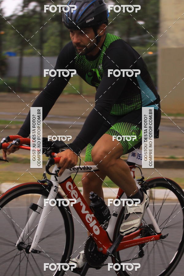 Buy your photos of the eventVSERIES Duathlon & Running on Fotop