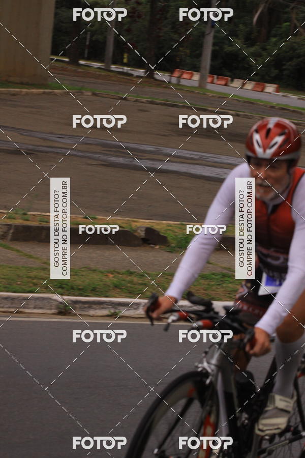 Buy your photos of the eventVSERIES Duathlon & Running on Fotop