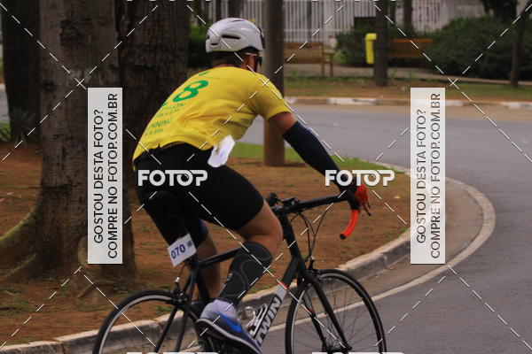 Buy your photos of the eventVSERIES Duathlon & Running on Fotop