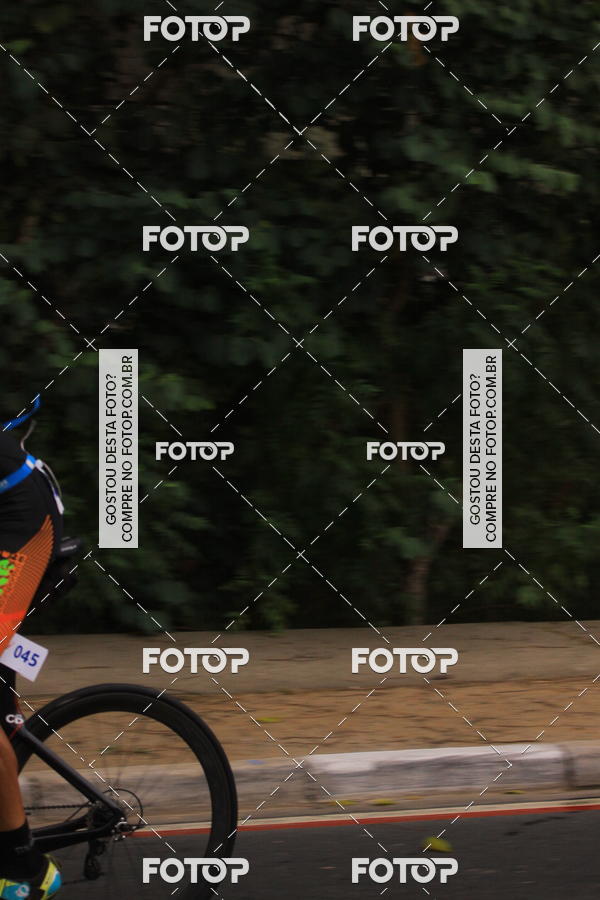 Buy your photos of the eventVSERIES Duathlon & Running on Fotop