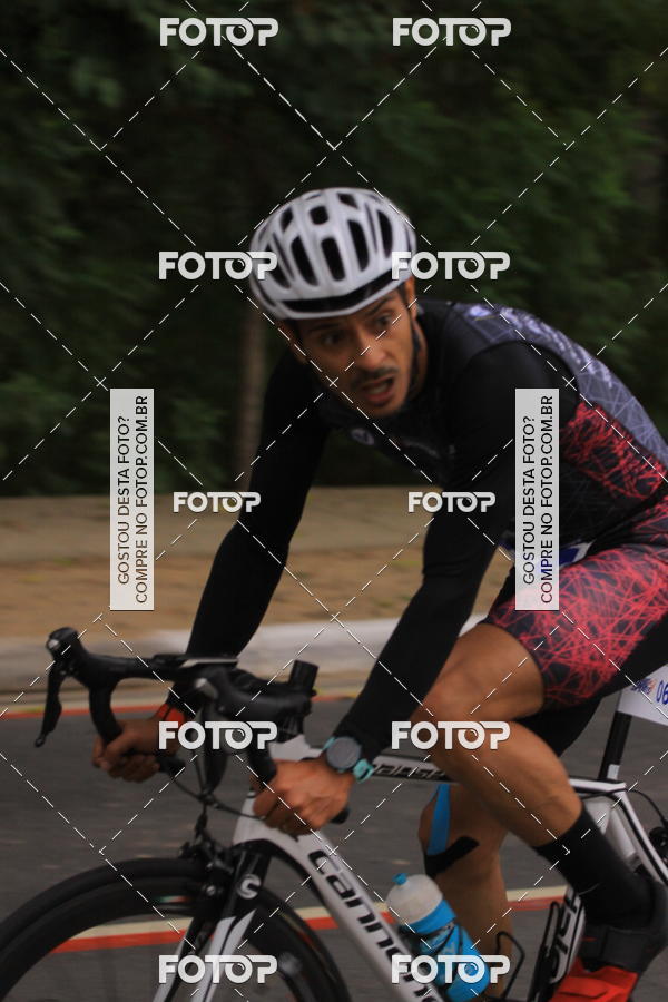 Buy your photos of the eventVSERIES Duathlon & Running on Fotop
