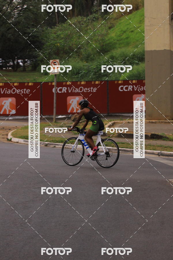 Buy your photos of the eventVSERIES Duathlon & Running on Fotop