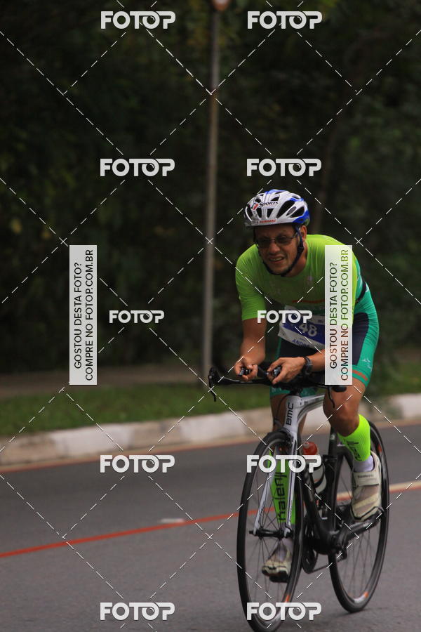 Buy your photos of the eventVSERIES Duathlon & Running on Fotop