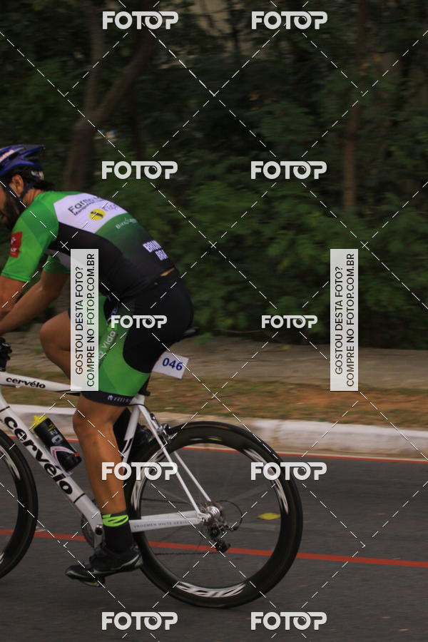 Buy your photos of the eventVSERIES Duathlon & Running on Fotop