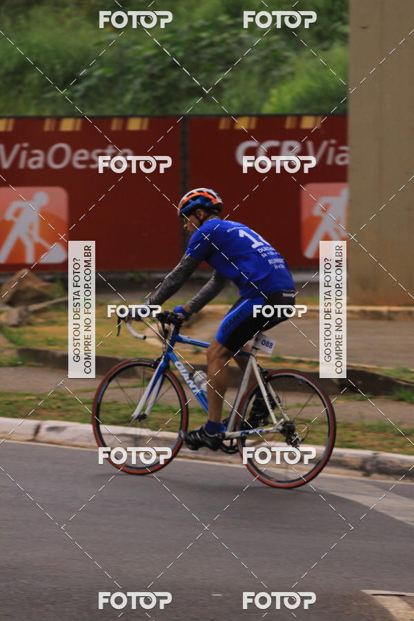 Buy your photos of the eventVSERIES Duathlon & Running on Fotop