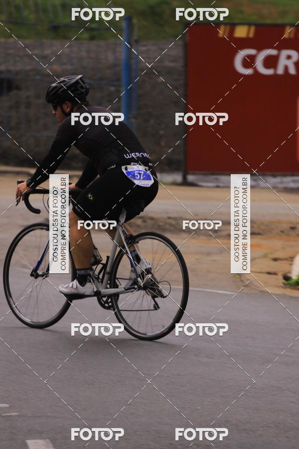 Buy your photos of the eventVSERIES Duathlon & Running on Fotop