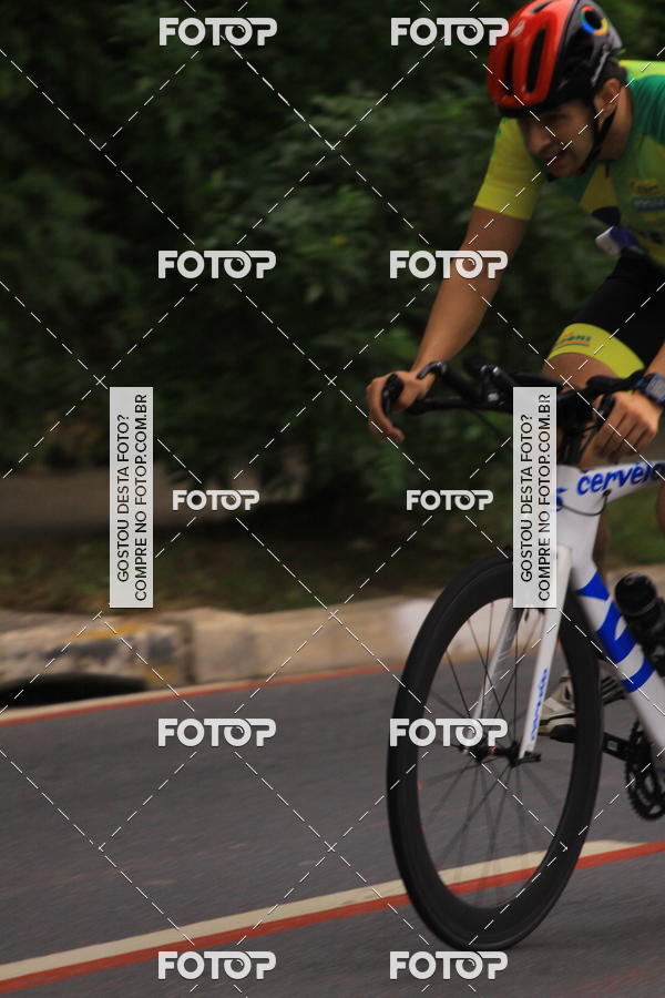 Buy your photos of the eventVSERIES Duathlon & Running on Fotop