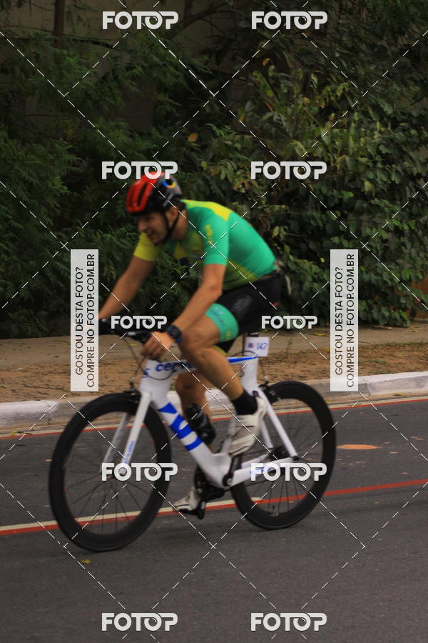 Buy your photos of the eventVSERIES Duathlon & Running on Fotop