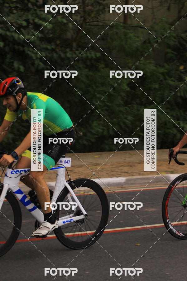 Buy your photos of the eventVSERIES Duathlon & Running on Fotop