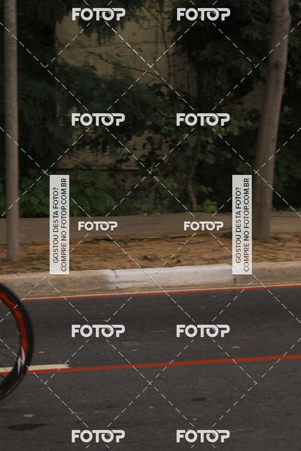 Buy your photos of the eventVSERIES Duathlon & Running on Fotop