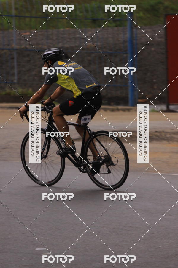 Buy your photos of the eventVSERIES Duathlon & Running on Fotop