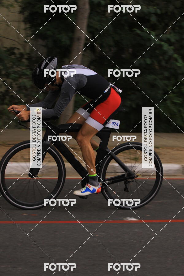 Buy your photos of the eventVSERIES Duathlon & Running on Fotop