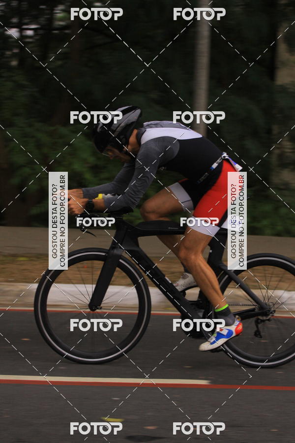 Buy your photos of the eventVSERIES Duathlon & Running on Fotop