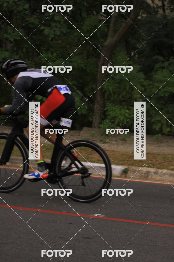 Buy your photos of the eventVSERIES Duathlon & Running on Fotop