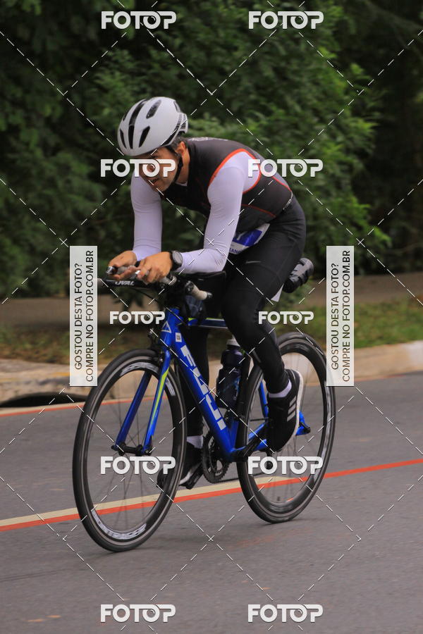 Buy your photos of the eventVSERIES Duathlon & Running on Fotop