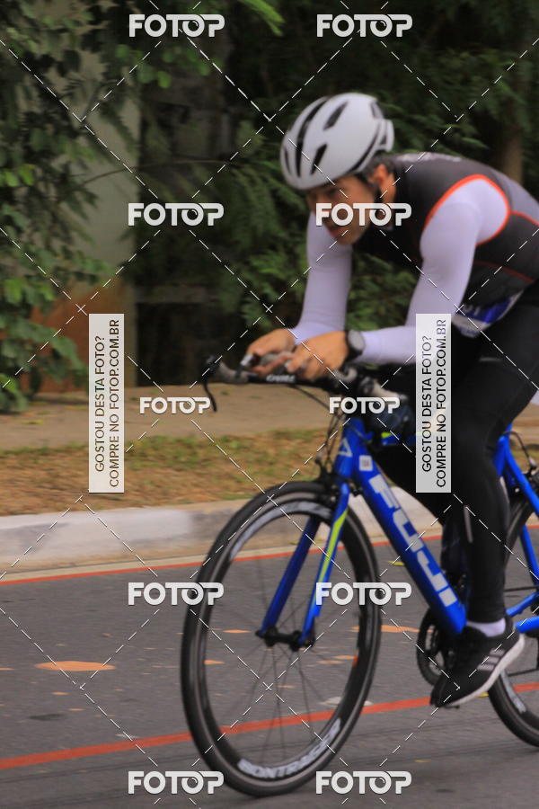 Buy your photos of the eventVSERIES Duathlon & Running on Fotop