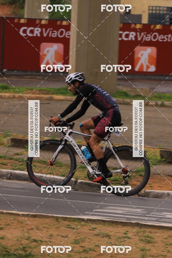 Buy your photos of the eventVSERIES Duathlon & Running on Fotop