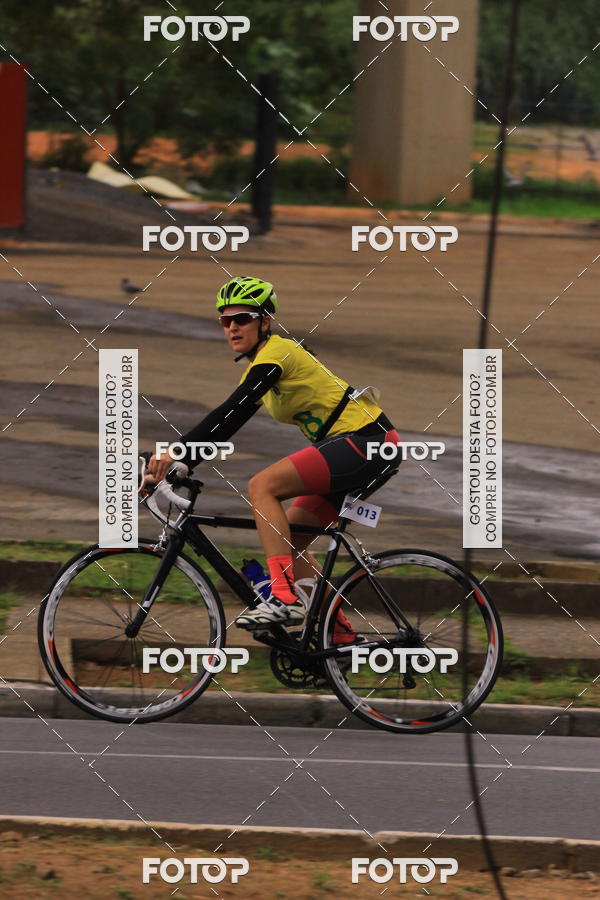 Buy your photos of the eventVSERIES Duathlon & Running on Fotop