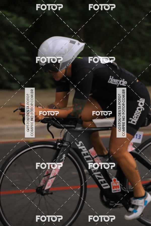 Buy your photos of the eventVSERIES Duathlon & Running on Fotop