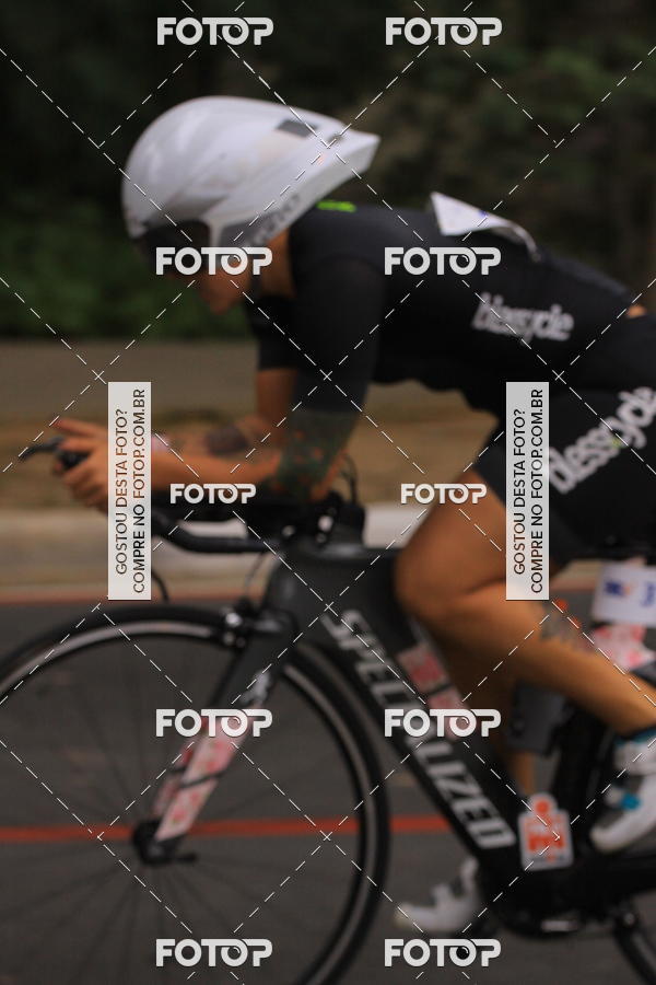 Buy your photos of the eventVSERIES Duathlon & Running on Fotop