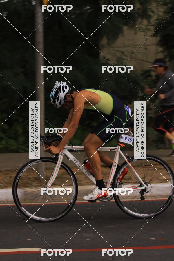 Buy your photos of the eventVSERIES Duathlon & Running on Fotop