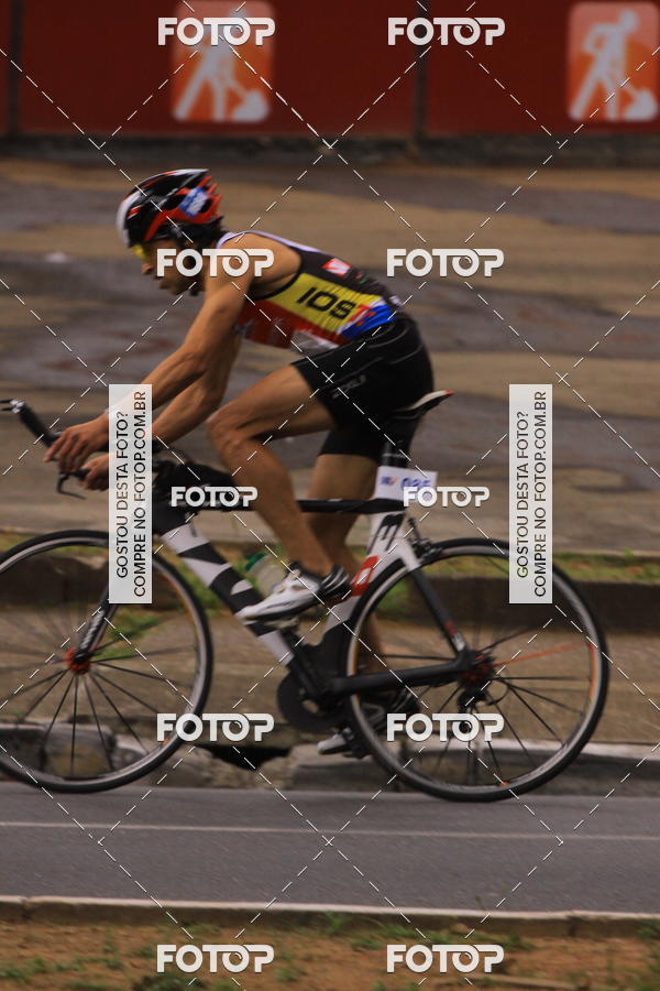 Buy your photos of the eventVSERIES Duathlon & Running on Fotop