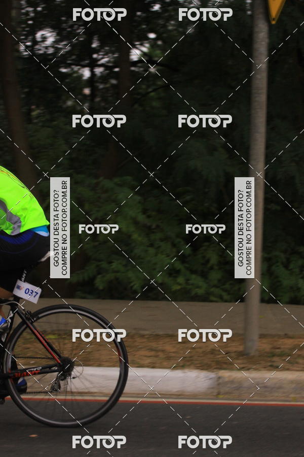 Buy your photos of the eventVSERIES Duathlon & Running on Fotop