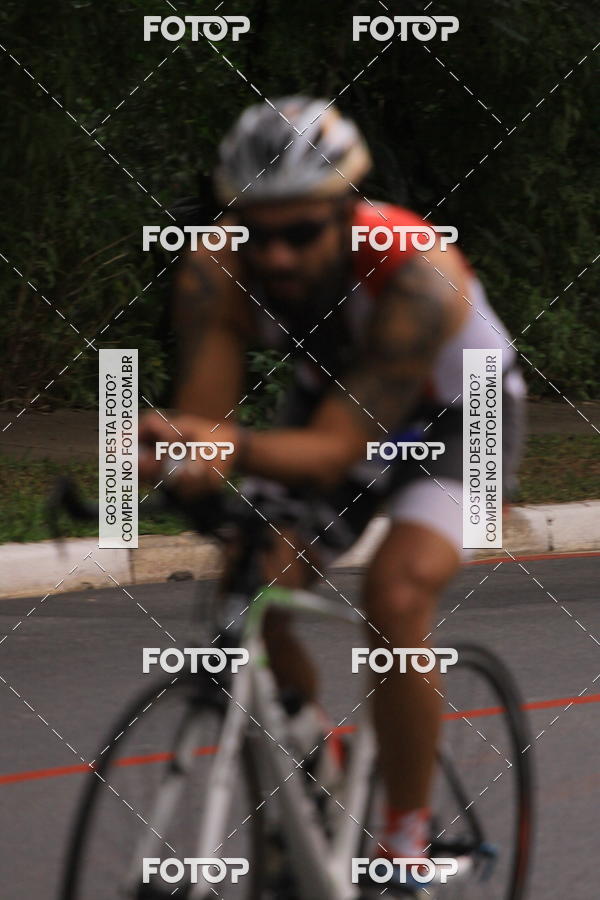 Buy your photos of the eventVSERIES Duathlon & Running on Fotop