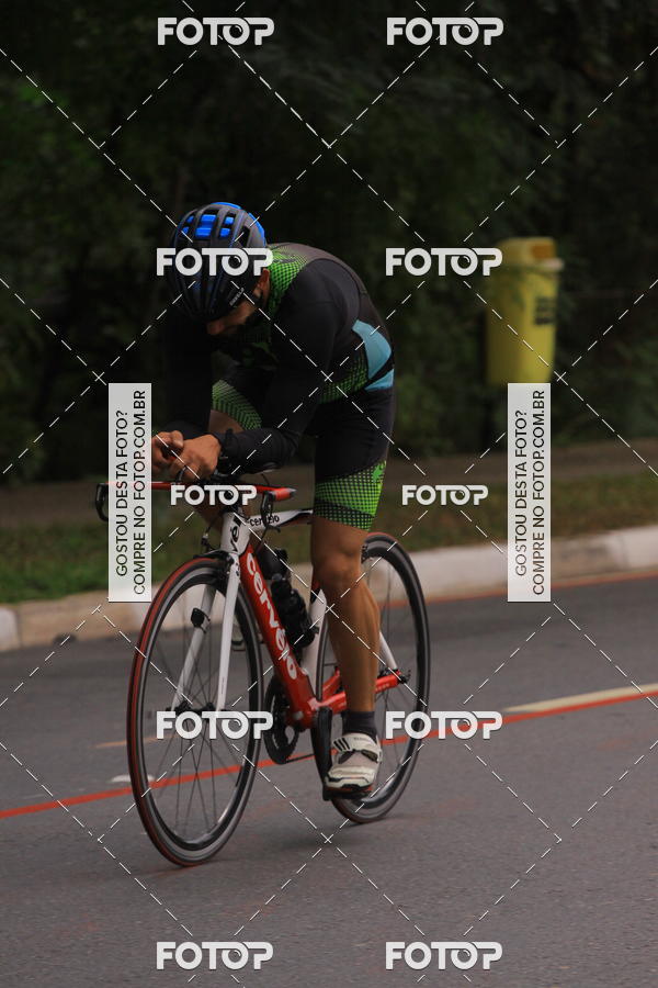 Buy your photos of the eventVSERIES Duathlon & Running on Fotop