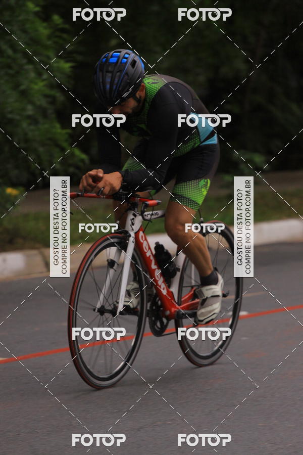 Buy your photos of the eventVSERIES Duathlon & Running on Fotop