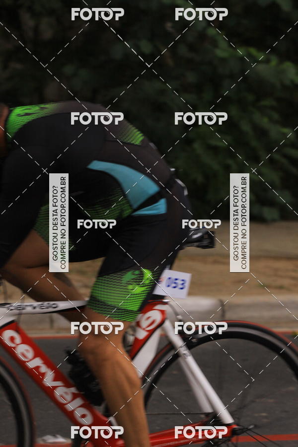 Buy your photos of the eventVSERIES Duathlon & Running on Fotop