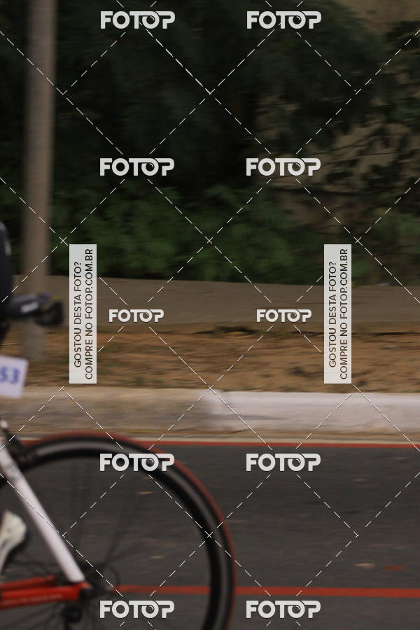 Buy your photos of the eventVSERIES Duathlon & Running on Fotop