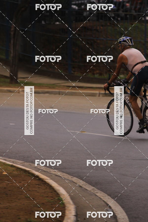 Buy your photos of the eventVSERIES Duathlon & Running on Fotop