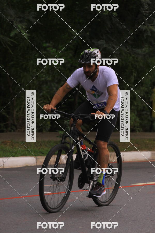 Buy your photos of the eventVSERIES Duathlon & Running on Fotop