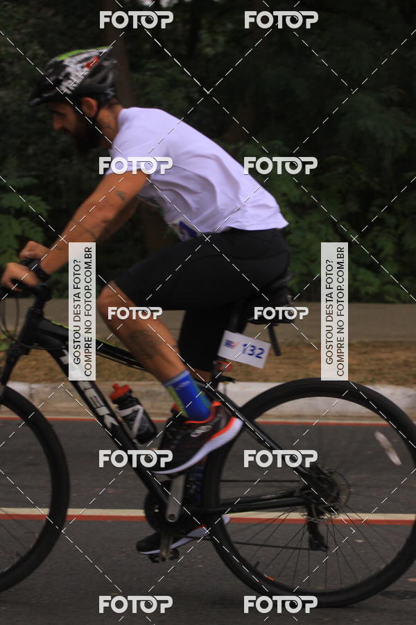 Buy your photos of the eventVSERIES Duathlon & Running on Fotop