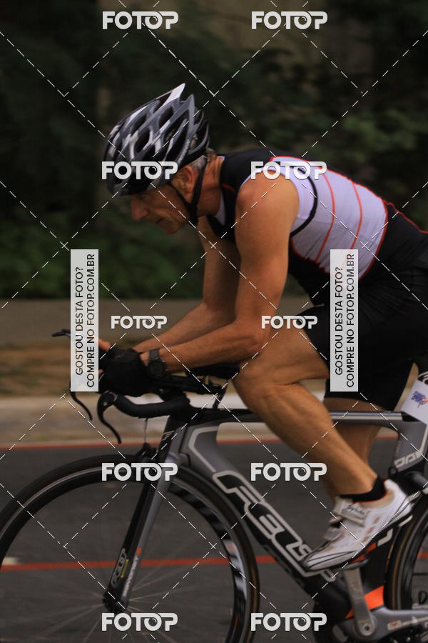 Buy your photos of the eventVSERIES Duathlon & Running on Fotop