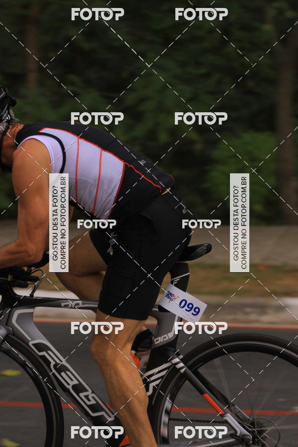 Buy your photos of the eventVSERIES Duathlon & Running on Fotop
