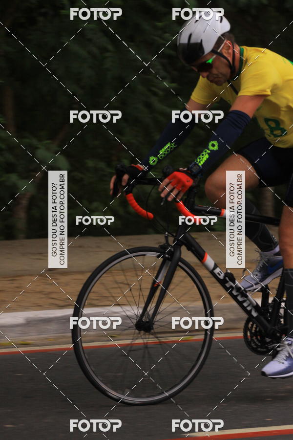 Buy your photos of the eventVSERIES Duathlon & Running on Fotop