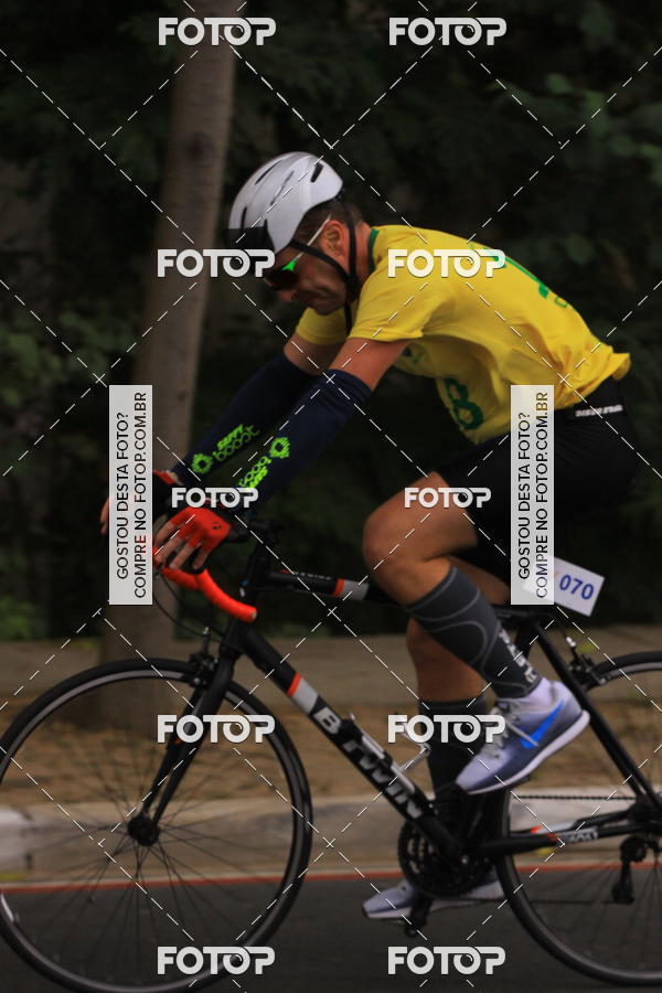 Buy your photos of the eventVSERIES Duathlon & Running on Fotop