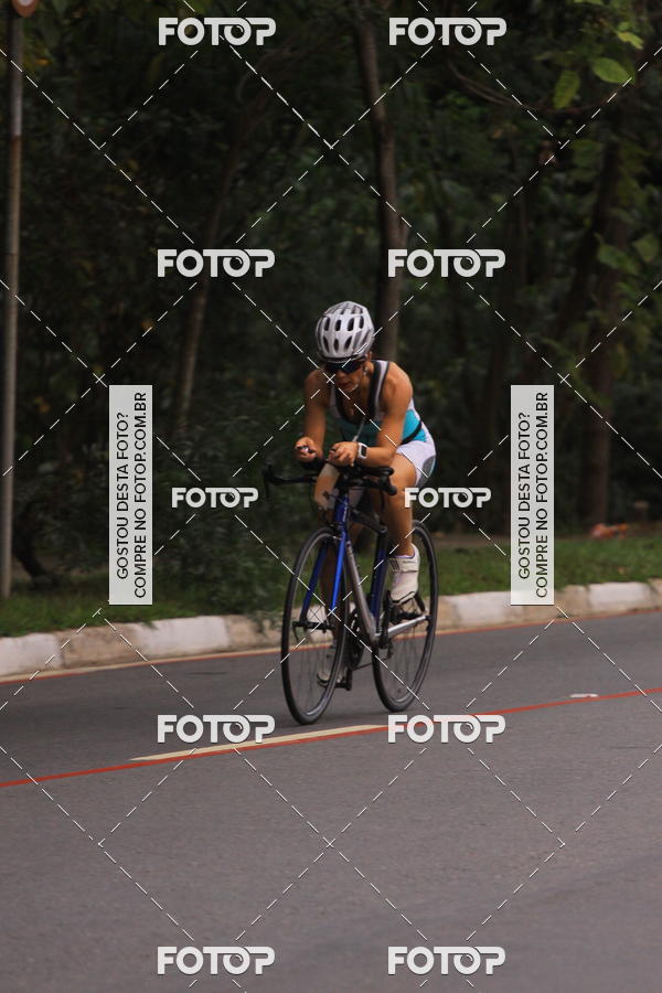 Buy your photos of the eventVSERIES Duathlon & Running on Fotop